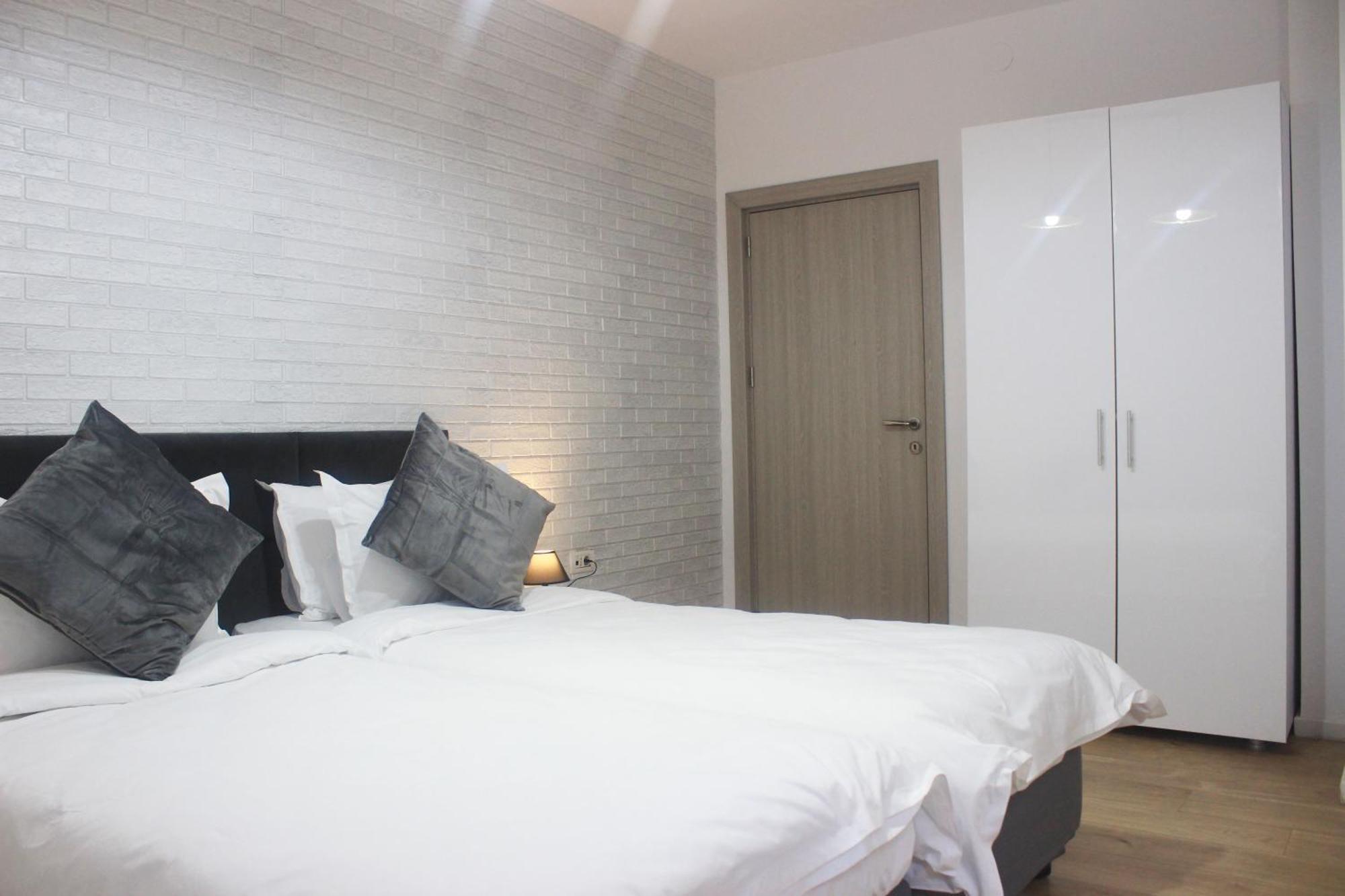 Moise House - Kosher Aparthotel Бухарест Экстерьер фото